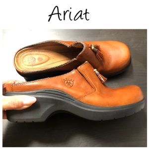 Ariat Leather clogs size 10